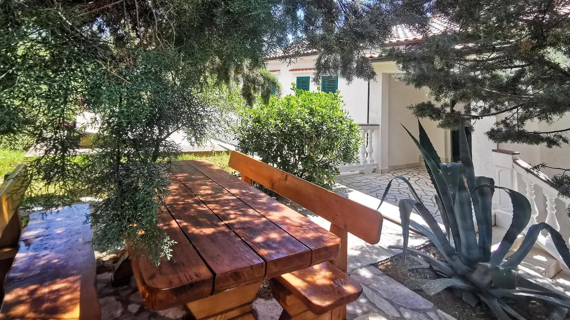 Lovely Apartment In Novi Vinodolski With Kitchen